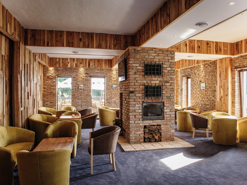 La Conac In Bucovina Hotell Gura Humorului Exteriör bild
