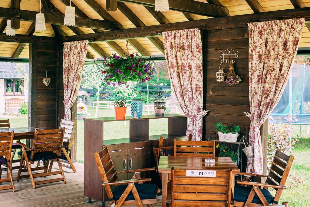 La Conac In Bucovina Hotell Gura Humorului Exteriör bild