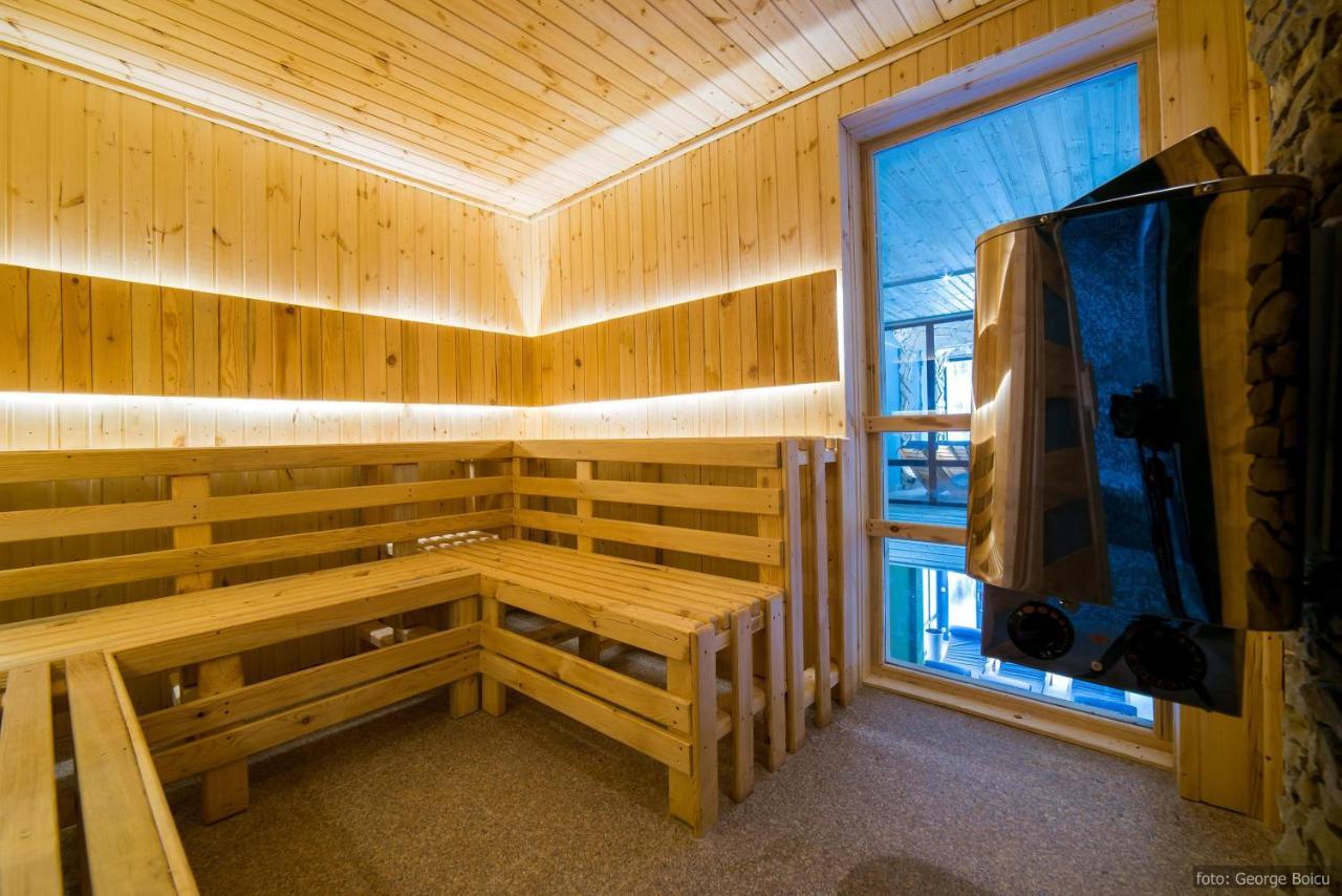 La Conac In Bucovina Hotell Gura Humorului Exteriör bild