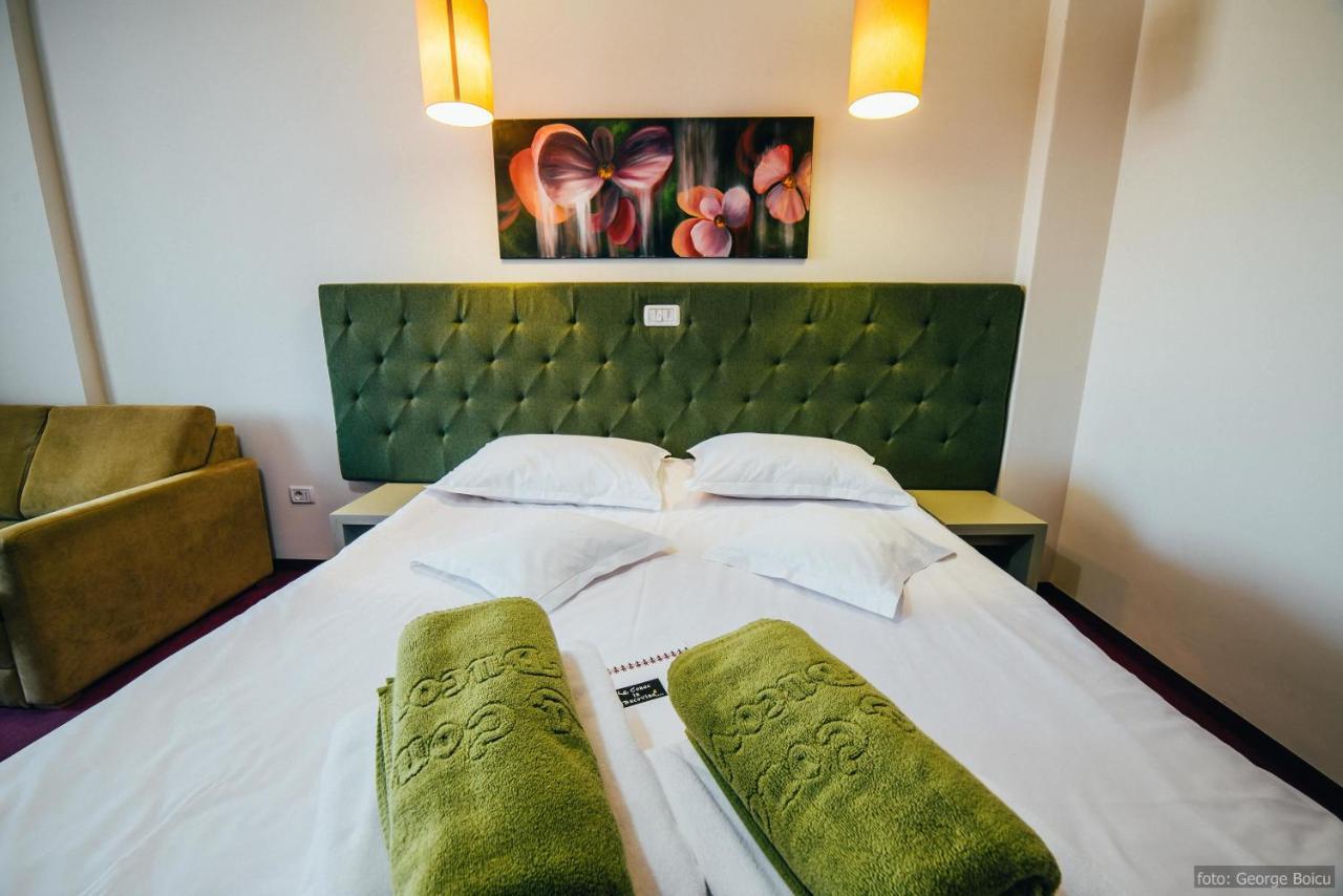 La Conac In Bucovina Hotell Gura Humorului Exteriör bild