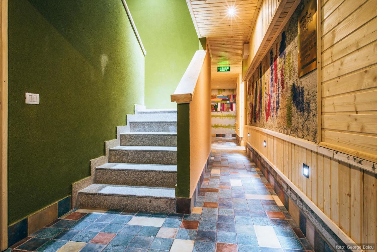 La Conac In Bucovina Hotell Gura Humorului Exteriör bild