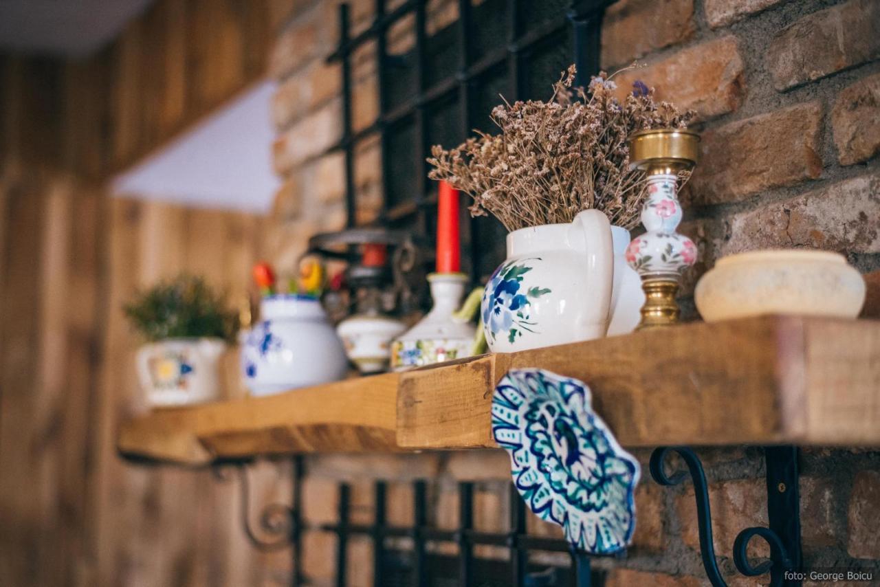La Conac In Bucovina Hotell Gura Humorului Exteriör bild