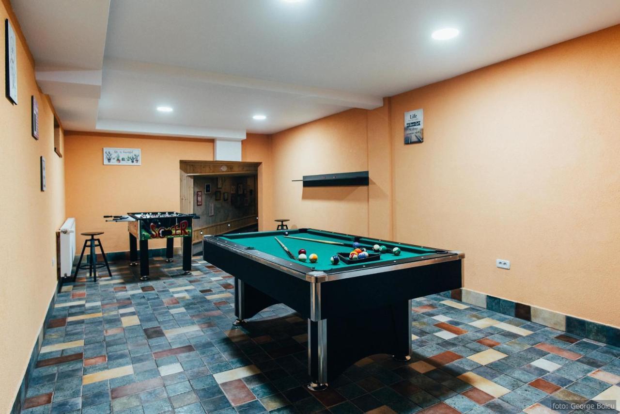 La Conac In Bucovina Hotell Gura Humorului Exteriör bild